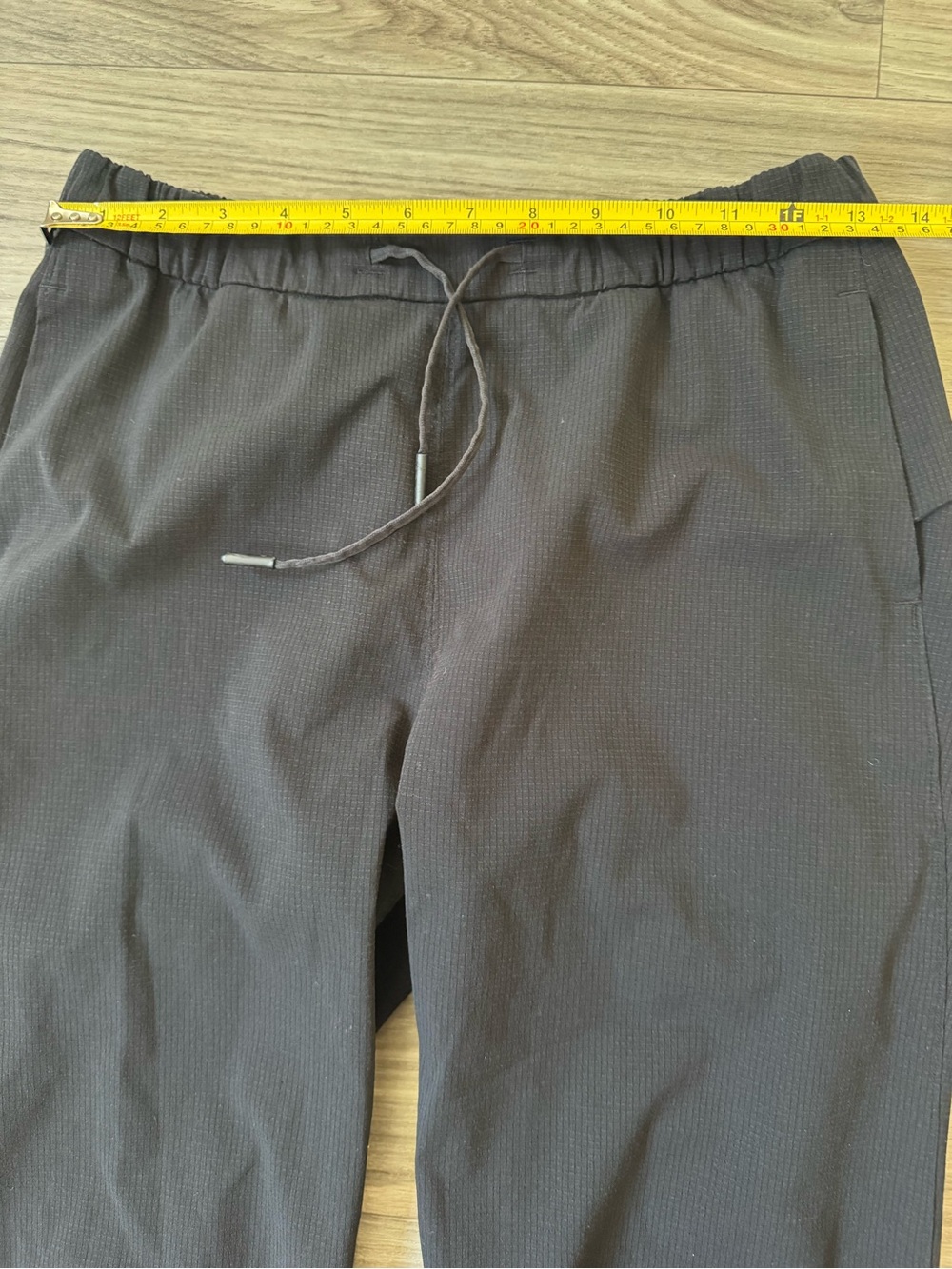 Lululemon Essential Affinity Mid Rise Jogger Pant in Black Size 4 - Picture 7 of 12